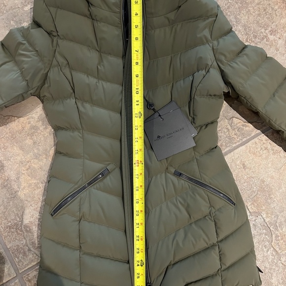 Women’s moose knuckles down hooded jacket size extra small - Picture 16 of 16